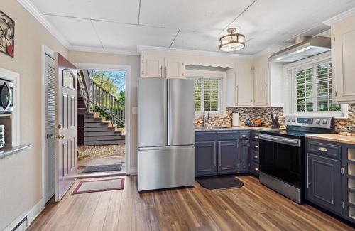 Mountain Island Villa | Romantic Lakefront Hideaway Close to downtown, Belmont Whitewater CenternAirport