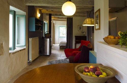 Mogliano Apartment | Romantic loft apartment with pool