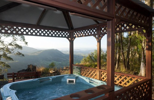 Vacy Cabin | Romantic log cabin or Family Cabin. 3 bedroom. Spa & spa bath. Great views.