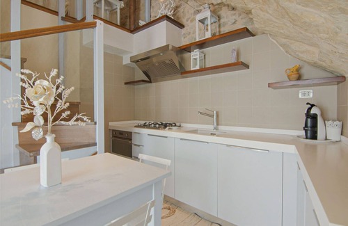 Petrella Guidi House | Romantic Medieval Escape