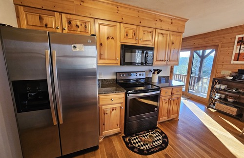 Ferguson Cabin | Romantic Mountain Getaway - Hot Tub, Fireplace, WIFI, and Views