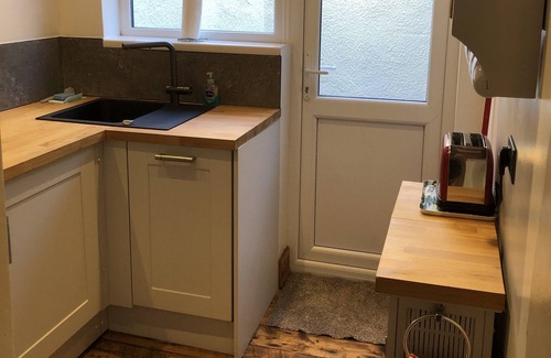 Hay on Wye Cottage | Romantic quirky cottage in Hay On Wye