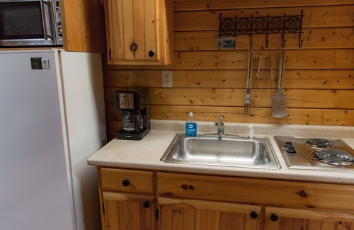 Luray Cabin | Romantic River Front cabin,Close to Luray