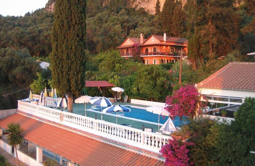Dafnata Apartment | Romantic sea view Studio for two