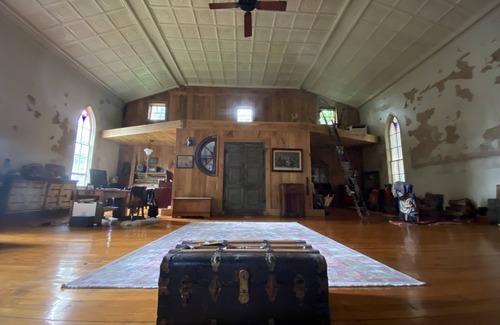 Randolph Center House | ROMANTIC SPIRITUAL FAIRYTALE EUROPEAN TYPE COWBOY/INDIAN CASTLE