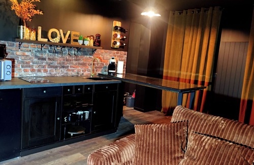 Conches-en-Ouche House | Romantic Suite: Sauna, whirlpool bath and massage table