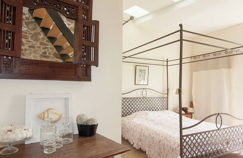 Roussines Cottage | Romantic tower with roof terrace and plenty of privacy and use heated pool