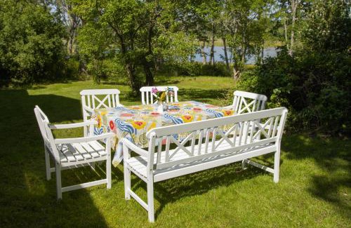 Saffle House | Romantic Villa in historic setting with lake view