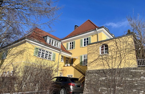 Ochsenhausen House | Romantic villa section in the baroque and musical town of Ochsenhausen