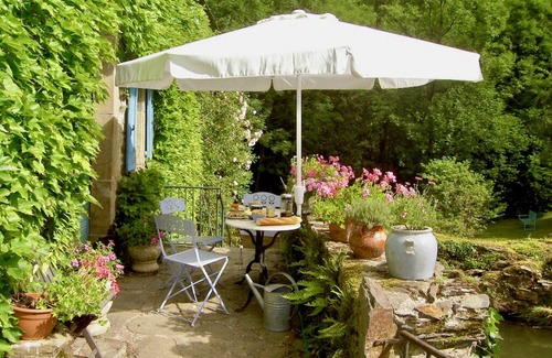 Requista House | Romantic watermill in idyllic setting