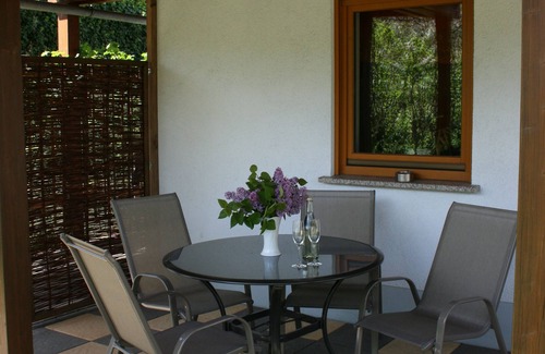 Minheim Apartment | Romantic wine village large, quiet south-facing terrace, panoramic Moselle paths, garden sauna
