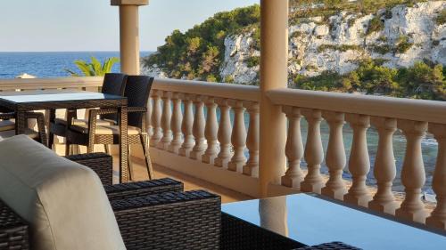 Cala Anguila-Cala Mendia House | ROMANTICA Voramar