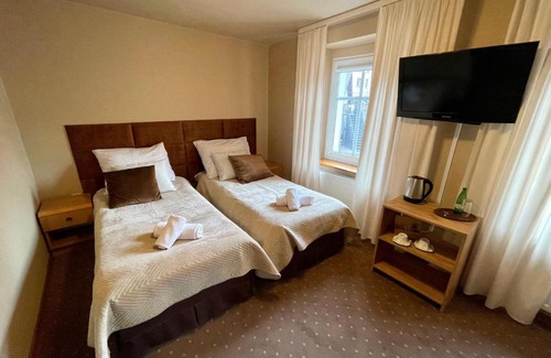 Nowa Ruda Bed & Breakfast | Romantika-Noclegi ze śniadaniem