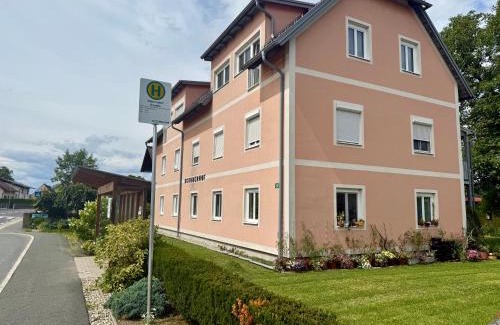 Dobl-Zwaring Apartment | Romantisches und großes Apartment in Dobl bei Graz EG D01