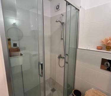 Studentski Grad Apartment | Rome Stylish apt w Working Space and Paid Parking Spot