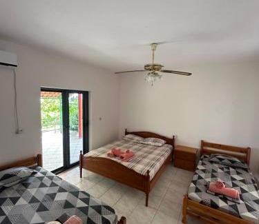 Piqeras House | Romeo’s Guest House 2