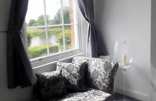 Chester Cottage | Rondeva Cottage Ensuite