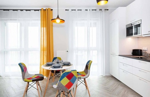 Praga Poludnie Apartment | Rondo Wiatraczna | Large Apartment | Desk