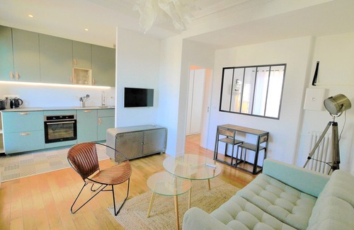Carre d'Or Apartment | ROOF TERRACE. NEAR SEA. GOLDEN PLACE/HYPER CENTER. WIRELESS