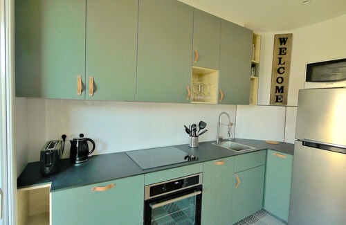 Carre d'Or Apartment | ROOF TERRACE. NEAR SEA. GOLDEN PLACE/HYPER CENTER. WIRELESS