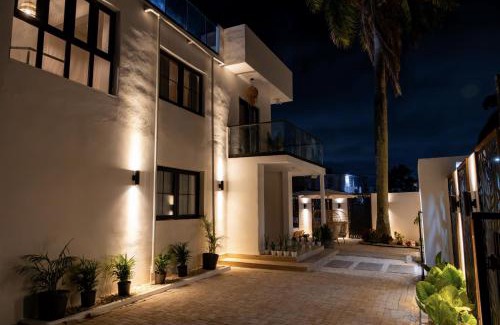 Punta Las Marias House | Rooftop Couples Suites at Ocean Park Beach Club