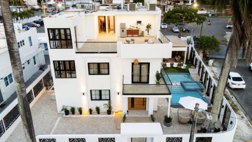 Punta Las Marias House | Rooftop Couples Suites at Ocean Park Beach Club