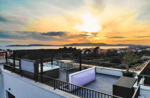 Brodarica House | Rooftop Holiday House