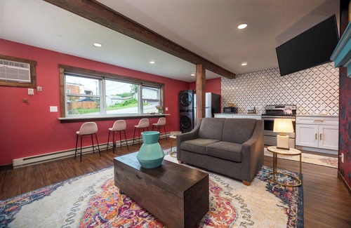 Prescott Condo | Rooftop Patio | Game Room & Arcade | Prime Location