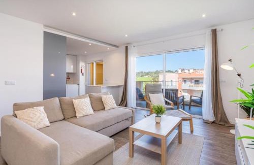 Funchal Apartment | Rooftop pool, balcony and AC #1965