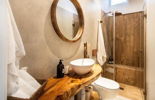 Old North Apartment | Rooftop Suite TLV