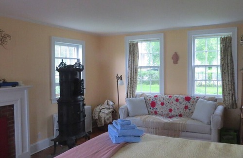 Sag Harbor Bed & Breakfast | Room 1 queen bed on waterfront + bikes and kayaks
