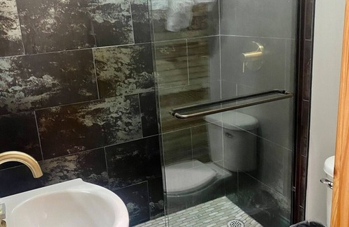 Carthage Hotel | Room 1 (sleeps 1) at Chipley's Squareview Inn