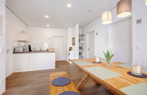 Voehringen Apartment | Room '1' with Shared Terrace and Wi-Fi