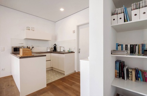 Voehringen Apartment | Room '1' with Shared Terrace and Wi-Fi
