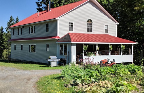 New Sweden House | Room #2 Quiet Getaway at Fellowship Farm