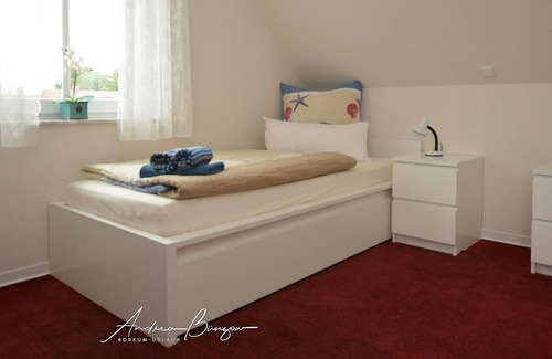 Sudbrookmerland Cottage | Room 3, 2 EB, shared shower/shared toilet, 1 bedroom. - Guest room Lütje Huske