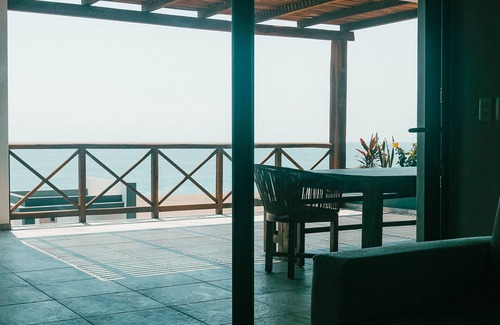 Isla Navidad Apartment | ROOM 3- Spacious Ocean Front Condo for 4 People