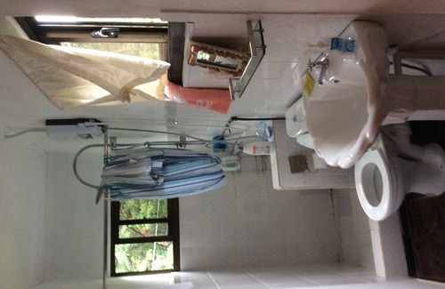 Mahe Island House | ROOM 60th 2 adults 1 baby