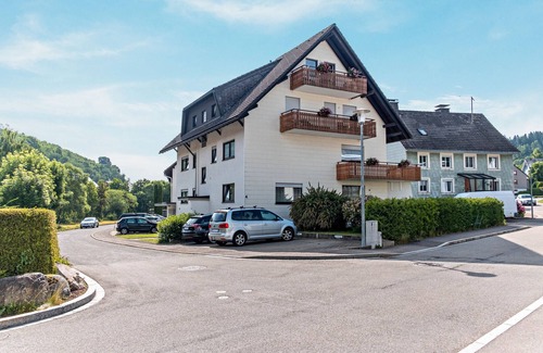 Lenzkirch Apartment | Room 'Am Schluchtensteig' with Shared Garden and Wi-Fi