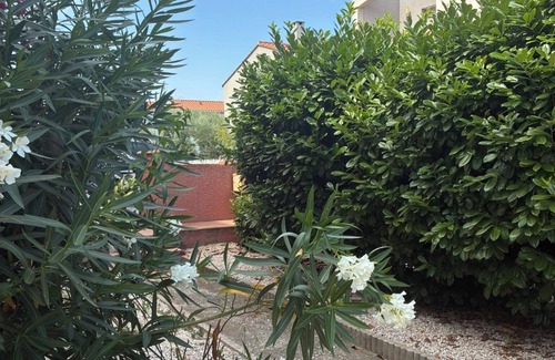 Elne Bed & Breakfast | Room at home near sea and shops