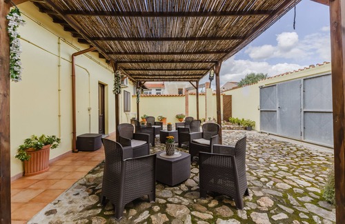 Palmas Arborea Apartment | Room 'Camera 1' with Shared Terrace, Wi-Fi and Air Conditioning