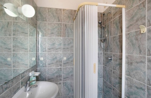 Ranzo Other | Room 'Camera Piera' with Sea View, Shared Garden and Wi-Fi
