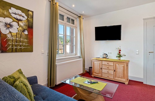 Forbach Apartment | Room 'Christophorus' with Shared Terrace, Shared Garden and Wi-Fi