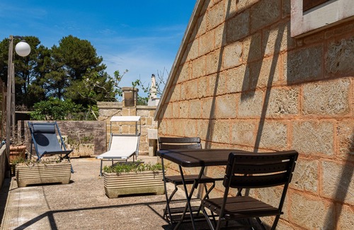 Vitigliano Apartment | Room 'Cielo' with Private Terrace, Wi-Fi and Air Conditioning