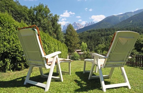 Villnoss Apartment | Room 'Doppelzimmer 8' with Mountain View, Private Terrace and Wi-Fi