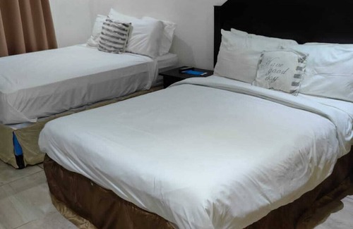 Dixon Cove Villa | Room for 4 people with access to private beach