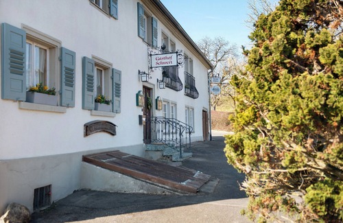 Lippertsreute Apartment | Room 'Hagnau' with Shared Terrace, Shared Garden and Wi-Fi