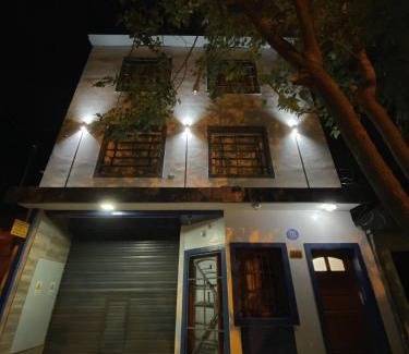 San Rafael Apartment | Room II