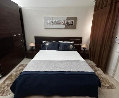 Ghaxaq House | Room in a Shared Apartment with Private Bathroom close to the airport