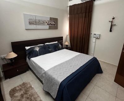 Ghaxaq House | Room in a Shared Apartment with Private Bathroom close to the airport